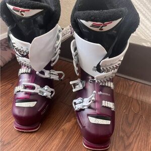 Stylish Women's Ski Boots in Burgundy and White